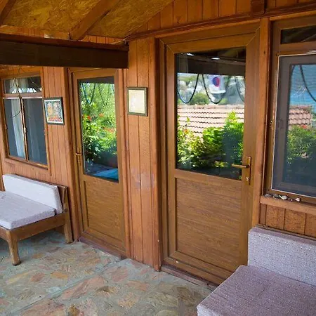 Teras Paradise Guest House